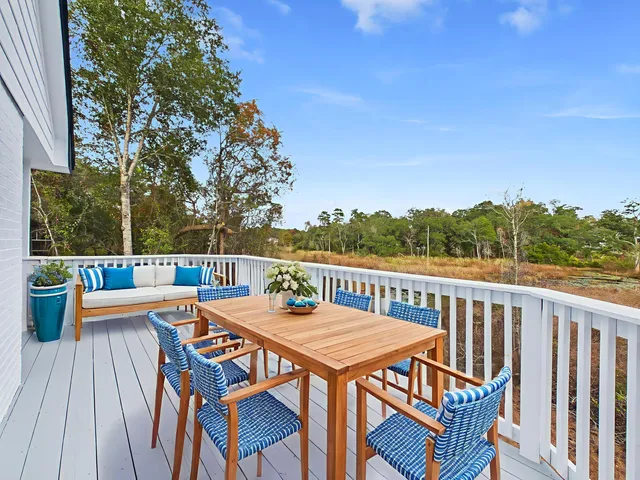 $624,900 | 211 Dominica Circle East, Niceville, FL 32578