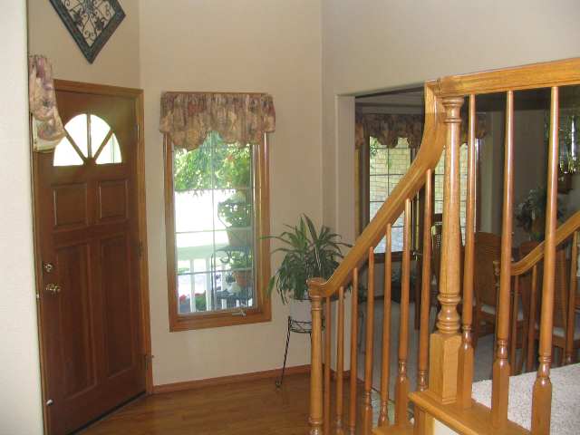 5204 East Woodglen Road Mead, WA 99021 - Photo 2 of 9