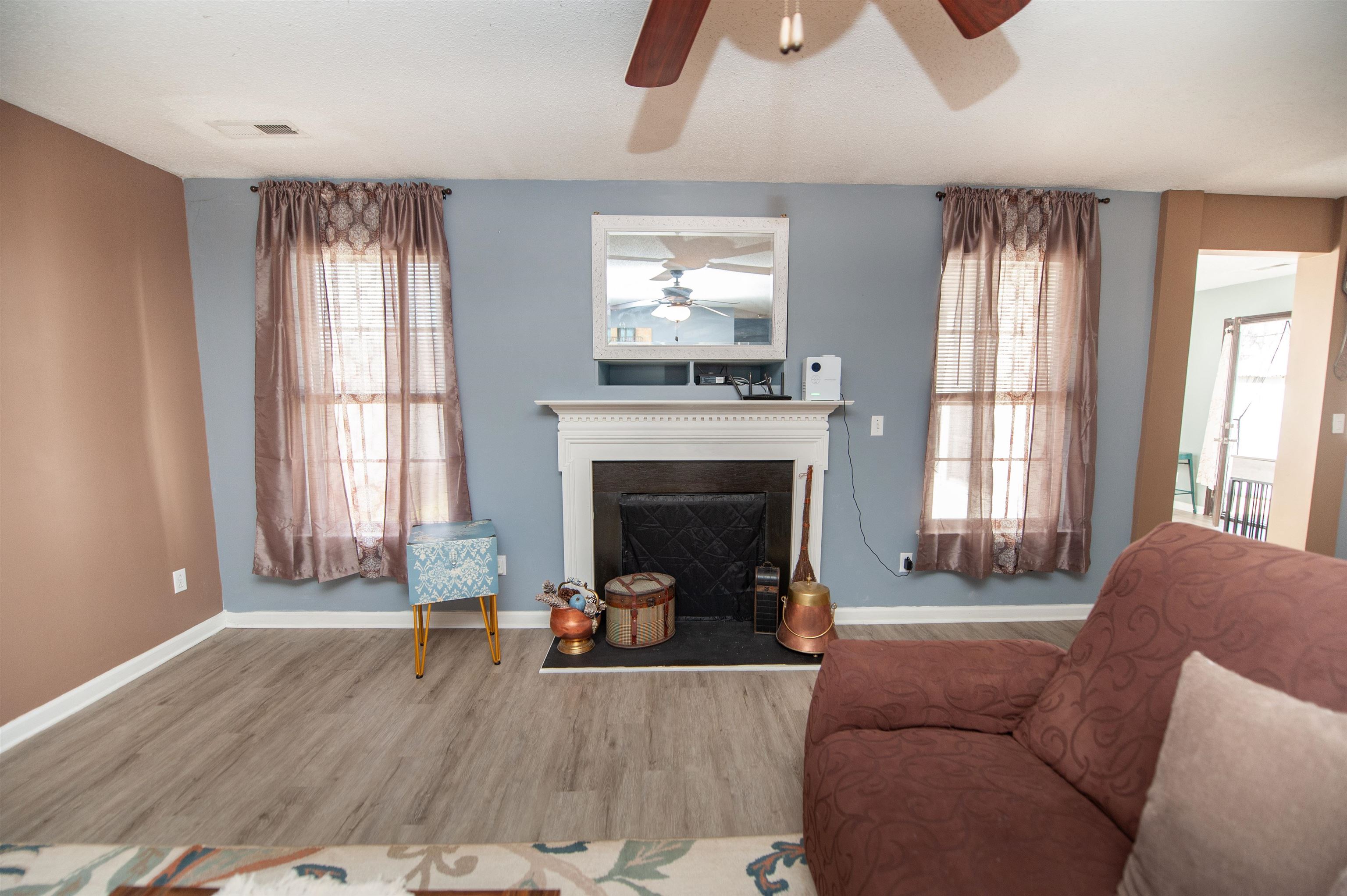 220 Garfield Lane Simpsonville, SC 29681 - Photo 5 of 35