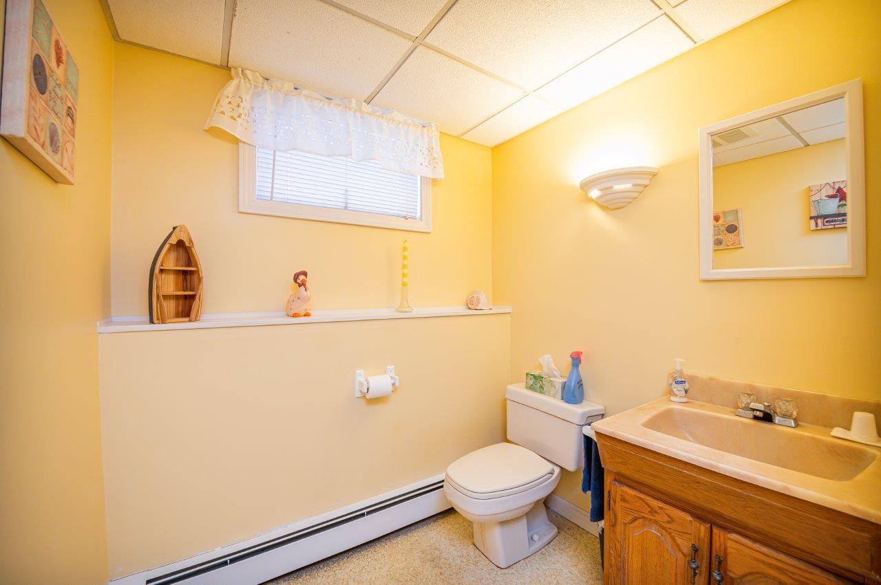 232 Ridge Road York, ME 03909 - Photo 13 of 53 16