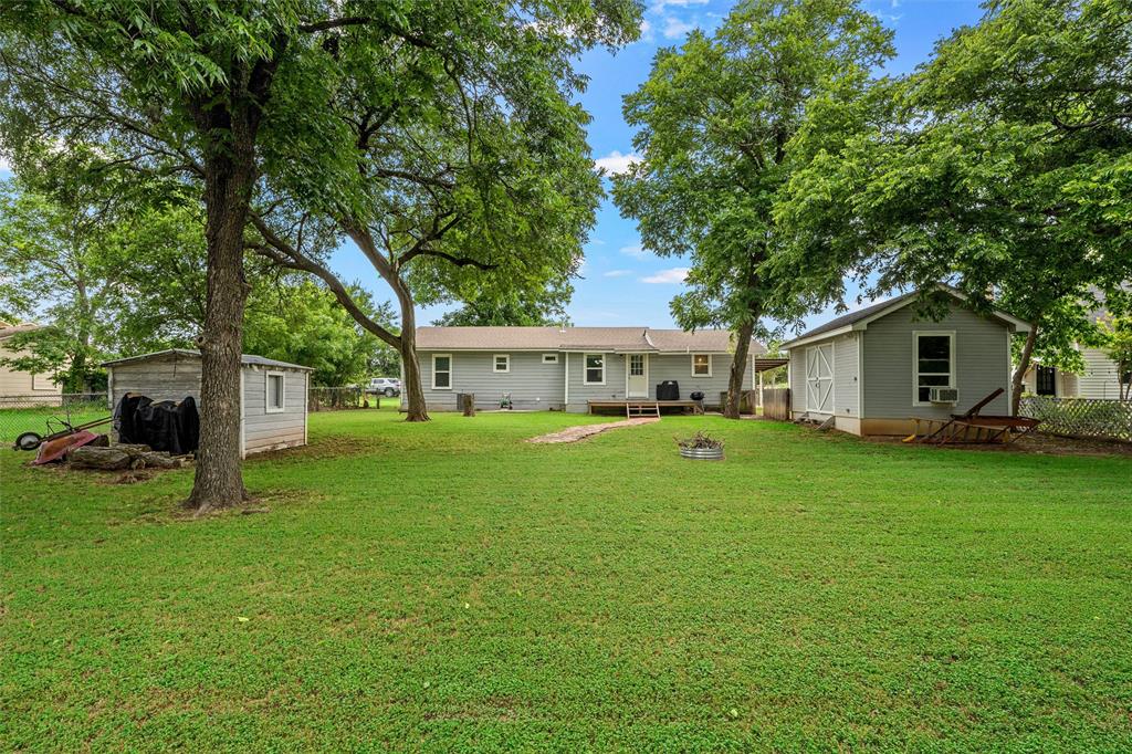 911 South Main Street West, TX 76691 - Photo 26 of 39