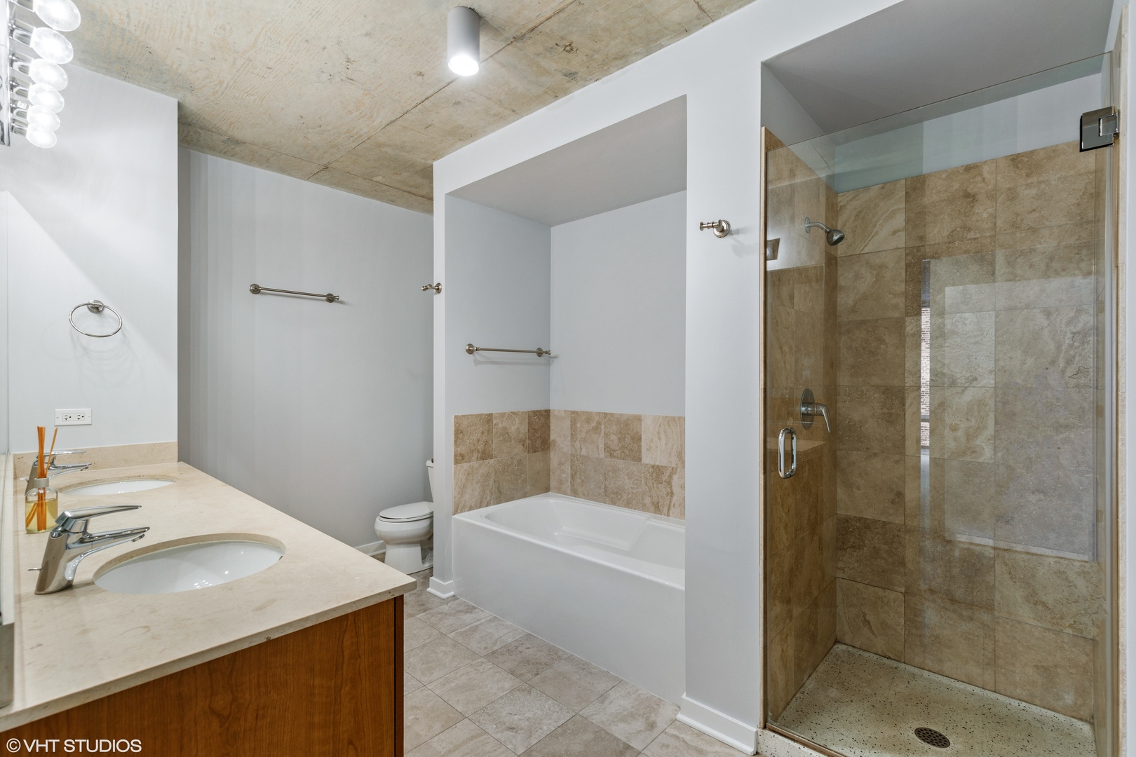611 South Wells Street, Unit 803 Chicago, IL 60607 - Photo 15 of 18