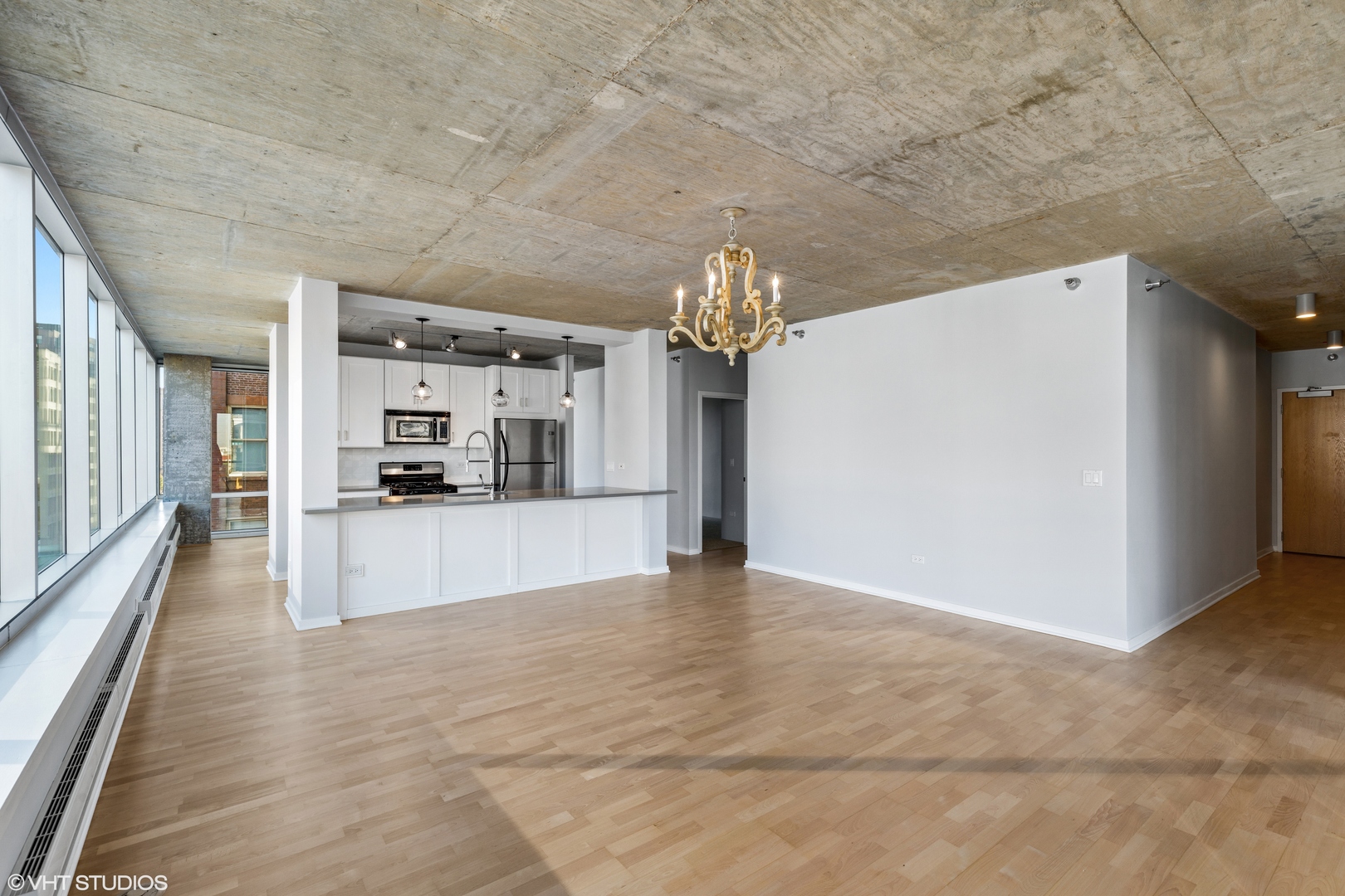 611 South Wells Street, Unit 803 Chicago, IL 60607 - Photo 7 of 18