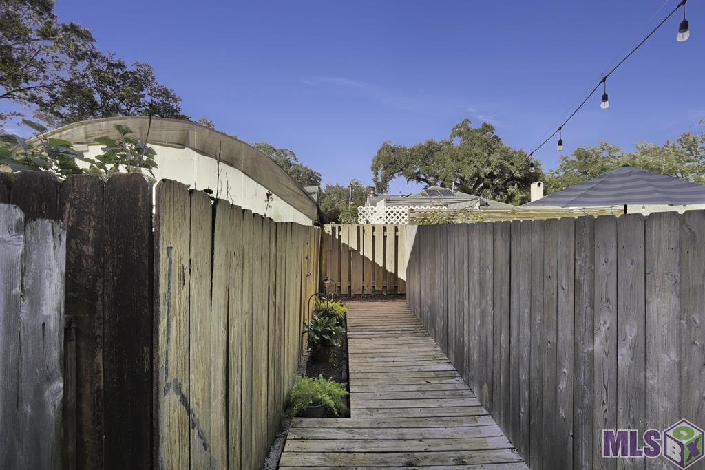 2629 Edward Avenue, Unit 2629 Baton Rouge, LA 70808 - Photo 18 of 22 Back patio