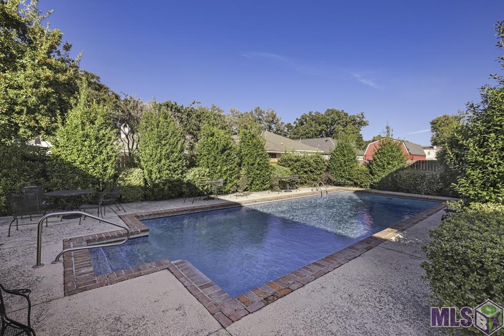 2629 Edward Avenue, Unit 2629 Baton Rouge, LA 70808 - Photo 7 of 22 Community Pool