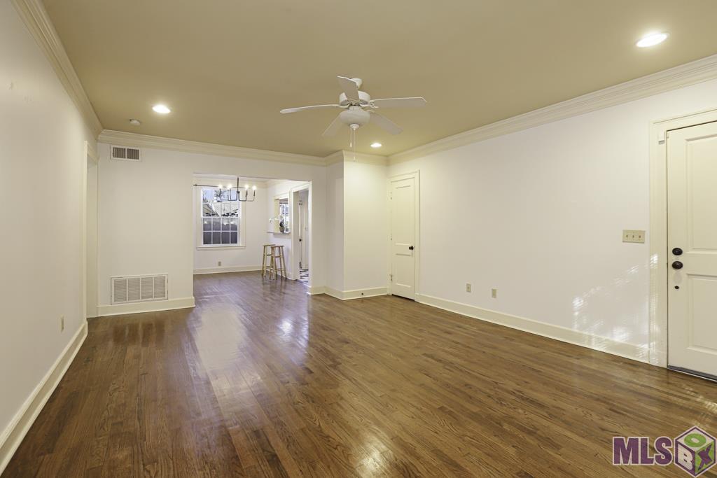 2629 Edward Avenue, Unit 2629 Baton Rouge, LA 70808 - Photo 10 of 22 Living room/dining