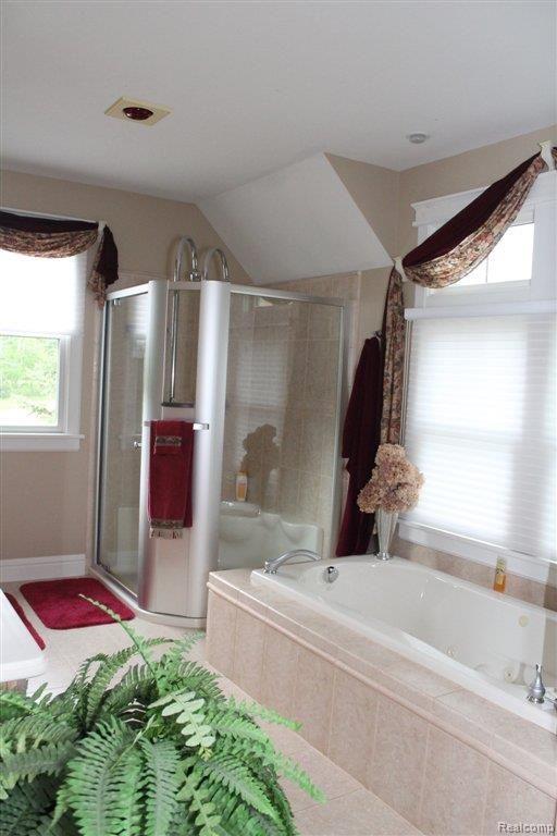 15263 Putt-R Drive Capac, MI 48014 - Photo 7 of 20 Master Bath