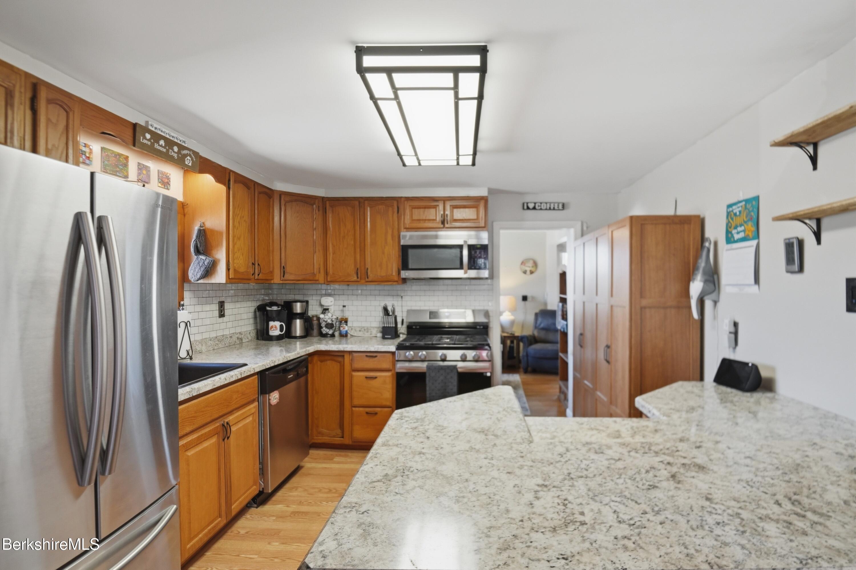 22 Broadway Street Pittsfield, MA 01201 - Photo 46 of 84 041_jan02316