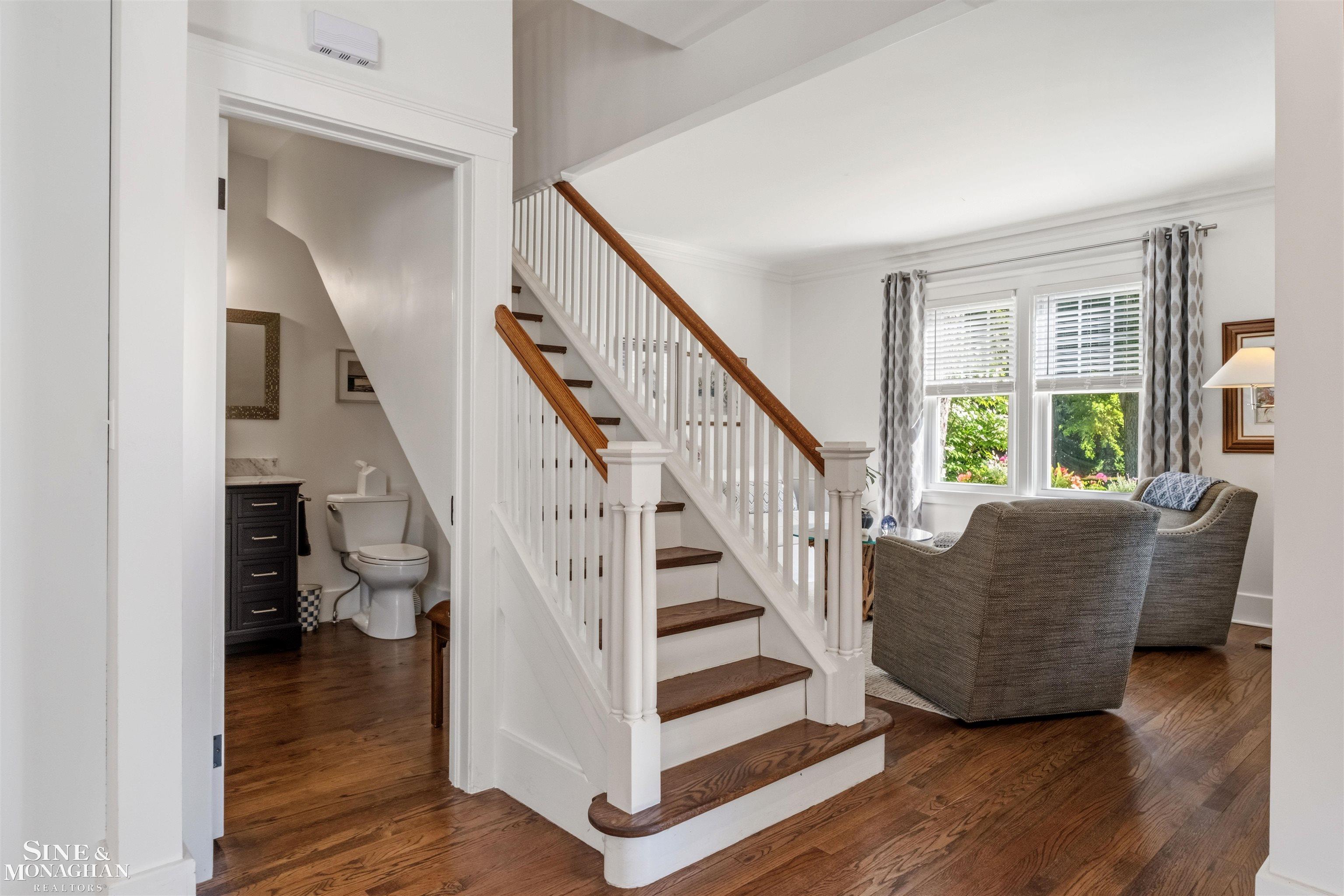 835 Cook Road Grosse Pointe Woods, MI 48236 - Photo 4 of 62 Gallery Image 4