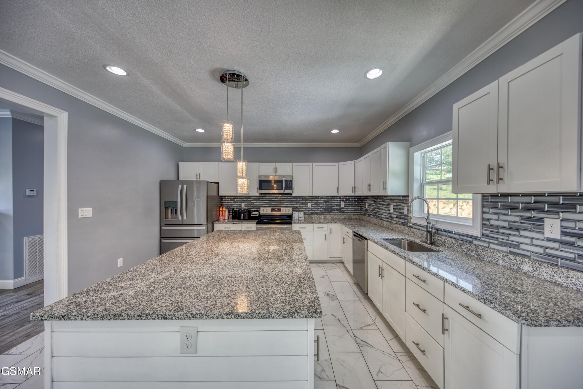 1014 Valley Home Road Dandridge, TN 37725 - Photo 18 of 33 Gallery Image 18