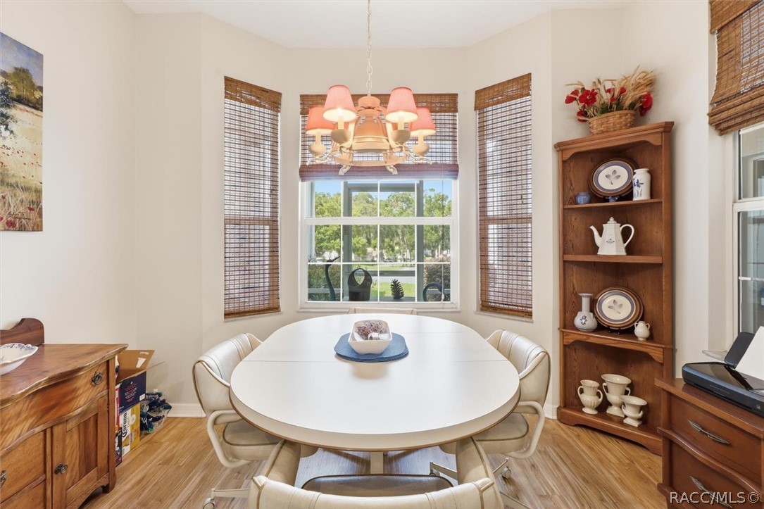 6714 East Waybridge Court Inverness, FL 34452 - Photo 10 of 47 Dining area
