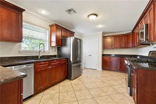 $265,000 | 3021 Karen Drive, Chalmette, LA 70043