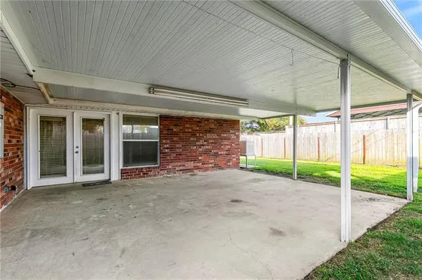 $265,000 | 3021 Karen Drive, Chalmette, LA 70043