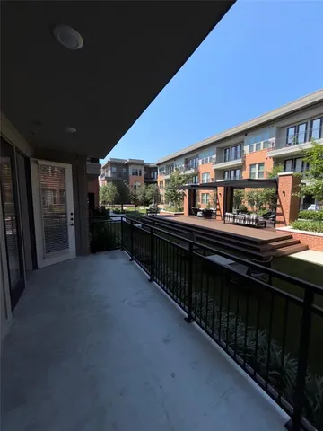 $2,350 | 111 Town Place, Unit 232, Fairview, TX 75069