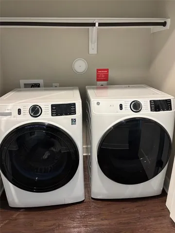 $2,350 | 111 Town Place, Unit 232, Fairview, TX 75069