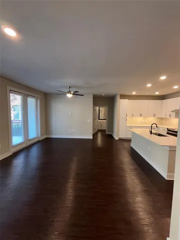 $2,350 | 111 Town Place, Unit 232, Fairview, TX 75069