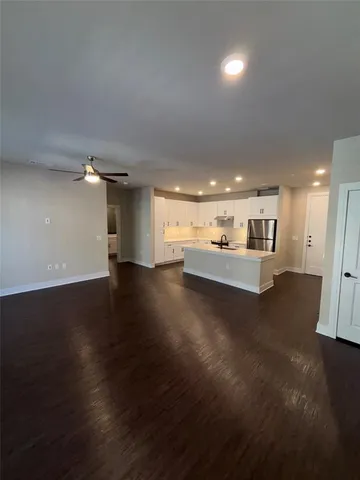 $2,350 | 111 Town Place, Unit 232, Fairview, TX 75069