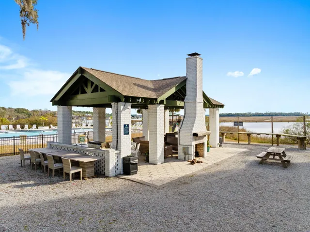 $890,000 | 122 Tidewater Way, Wando, SC 29492