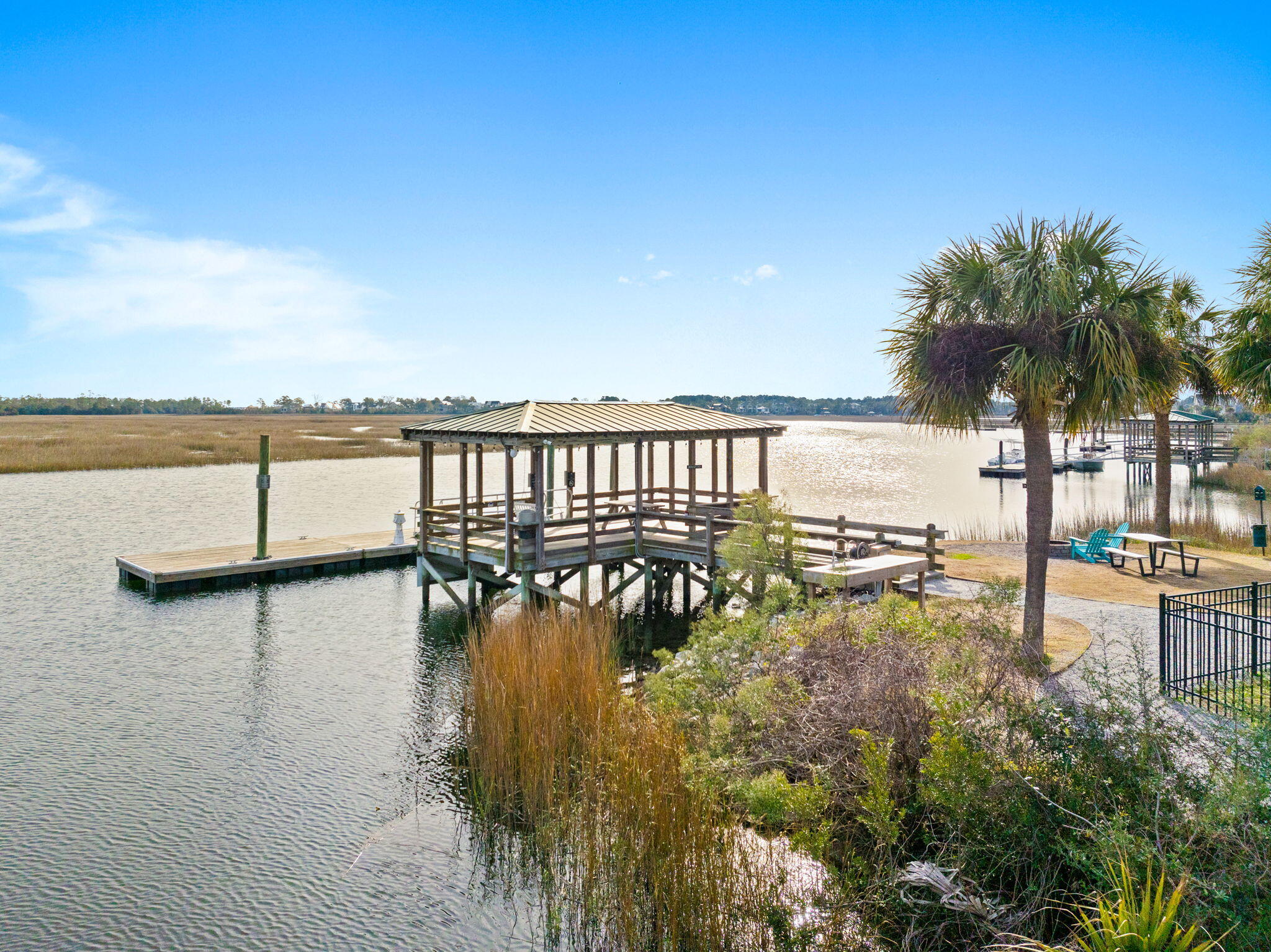 122 Tidewater Way Charleston, SC 29492 - Photo 4 of 40 31-web-or-mls-122Tidewater.NicoleBurbgeP