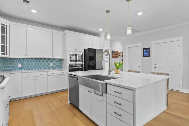 $890,000 | 122 Tidewater Way, Wando, SC 29492