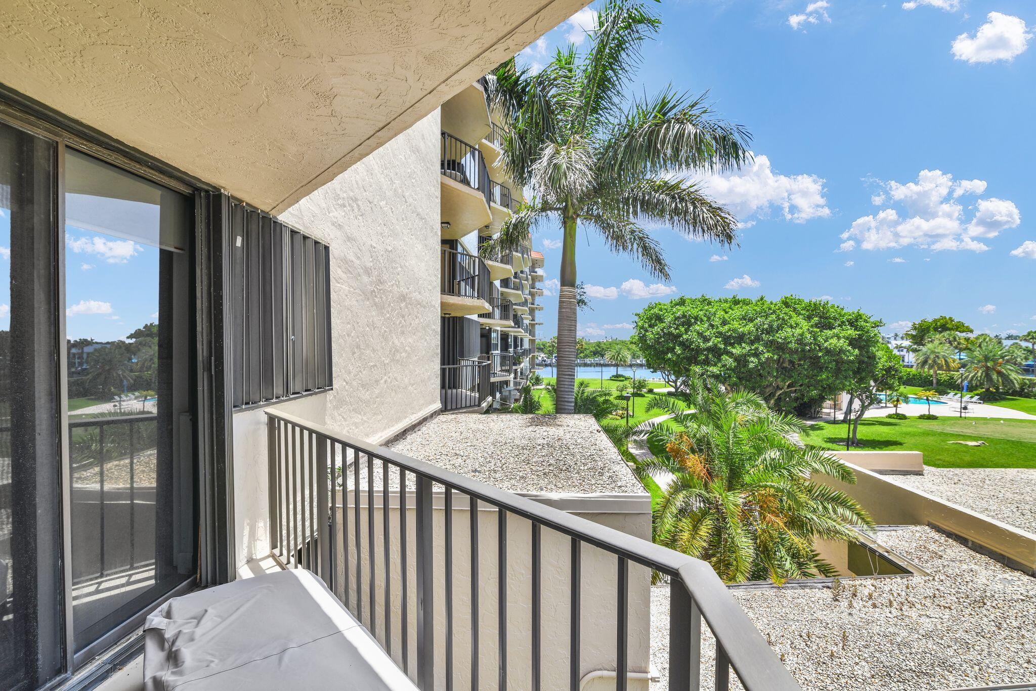 899 Jeffery Street, Unit 3010 Boca Raton, FL 33487 - Photo 42 of 99 899 Jeffery St 301 Balcony pic 4