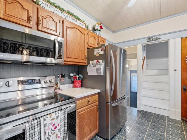 $187,500 | 517 12th Street, Dewitt, IA 52742