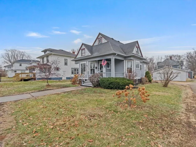 $187,500 | 517 12th Street, Dewitt, IA 52742