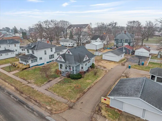 $187,500 | 517 12th Street, Dewitt, IA 52742