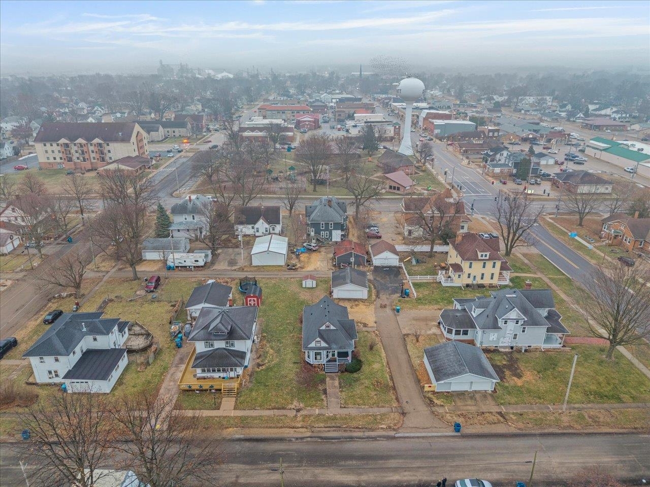 517 12th Street Dewitt, IA 52742 - Photo 6 of 40 an aerial view of residential houses with outdoor space