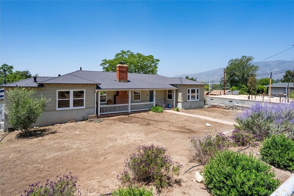 10439 Pinyon Avenue Tujunga, CA 91042 - Photo 2 of 39