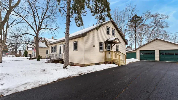 $260,000 | 915 4th Avenue Southwest, Pine City, MN 55063