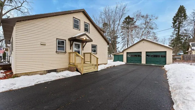 $275,000 | 915 4th Avenue Southwest, Pine City, MN 55063