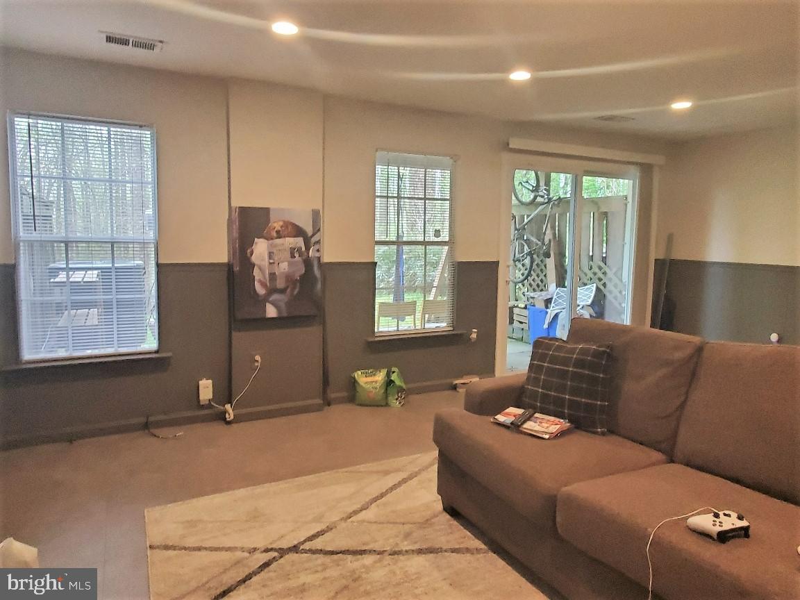 1479 Casino Circle Silver Spring, MD 20906 - Photo 17 of 24 a living room with furniture and a window