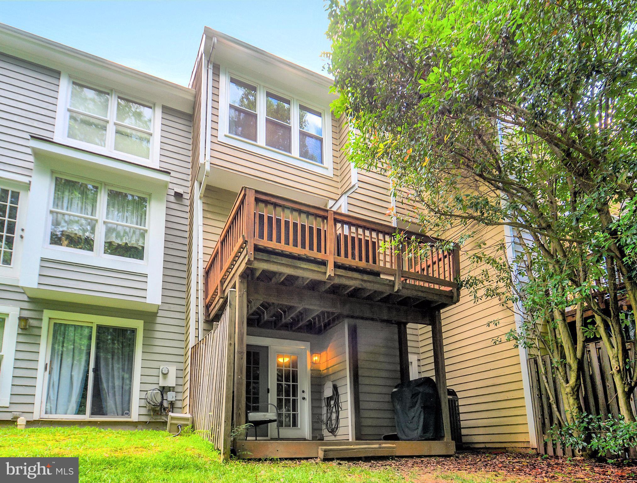 1417 Newport Spring Court Reston, VA 20194 - Photo 26 of 26 Exterior (Rear)