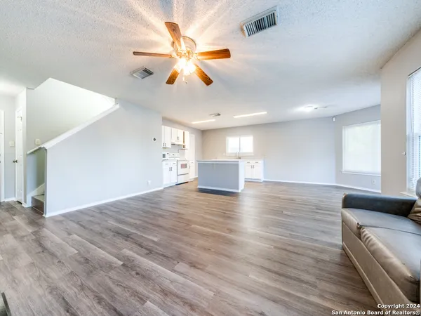 $330,000 | 12127 Branding Point, Helotes, TX 78023