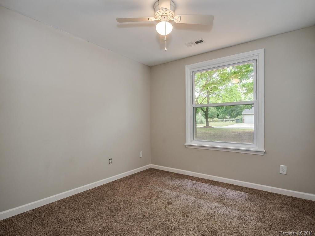 12119 Mapleton Road Charlotte, NC 28273 - Photo 13 of 17