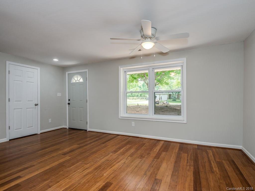 12119 Mapleton Road Charlotte, NC 28273 - Photo 4 of 17