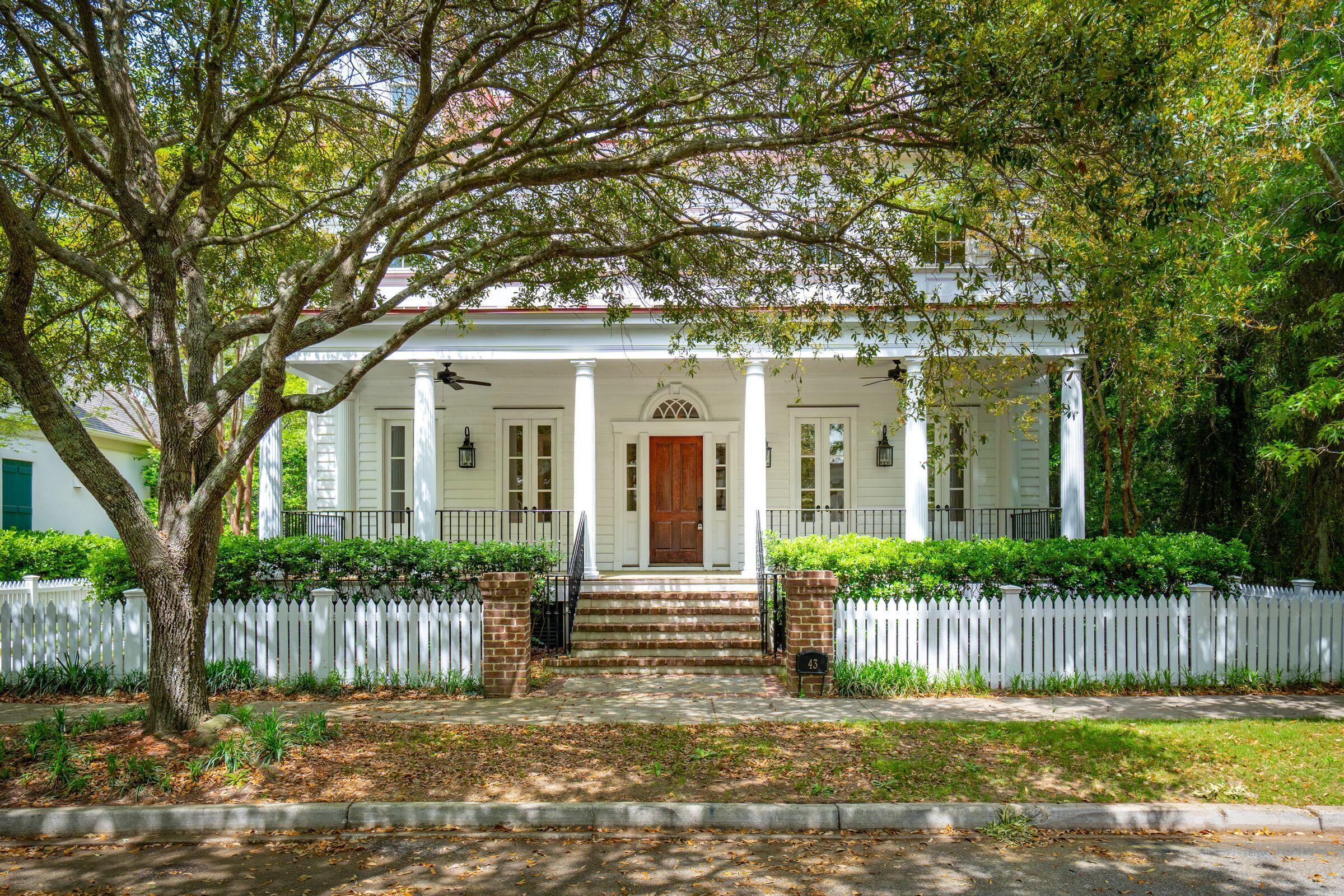 43 Montrose Road Mount Pleasant, SC 29464 - Photo 3 of 41 43MontroseRd-KeenEyeMarketing-003