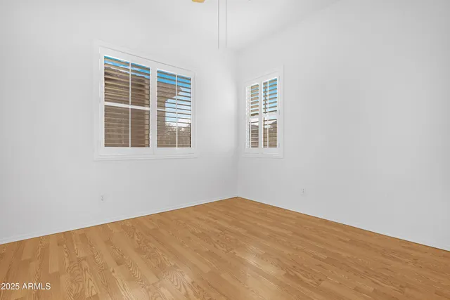 a view of an empty walk in closet