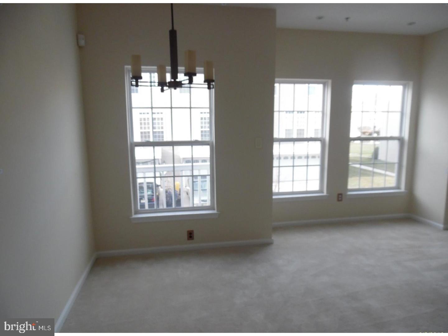 12 Swan Court Riverside, NJ 08075 - Photo 3 of 10
