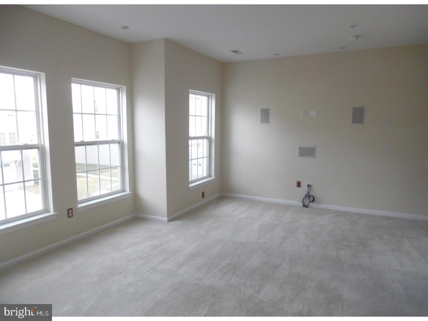 12 Swan Court Riverside, NJ 08075 - Photo 4 of 10