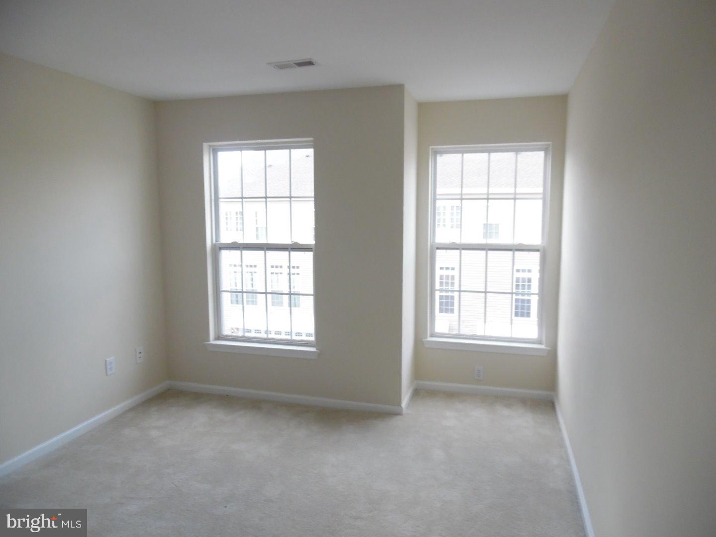 12 Swan Court Riverside, NJ 08075 - Photo 6 of 10