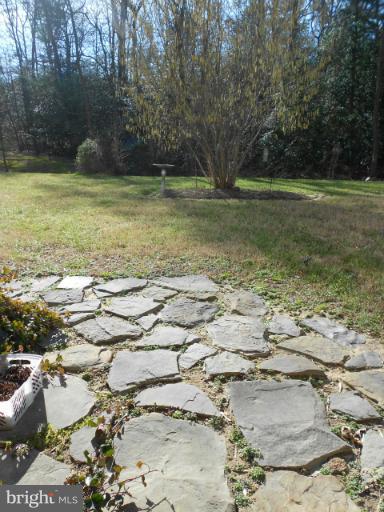 699 Deering Road, Unit 5B Pasadena, MD 21122 - Photo 18 of 23 Exterior (Rear)