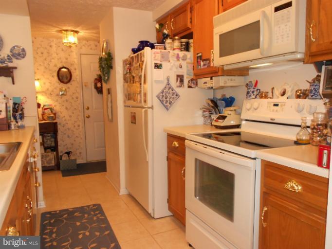 699 Deering Road, Unit 5B Pasadena, MD 21122 - Photo 20 of 23 Kitchen