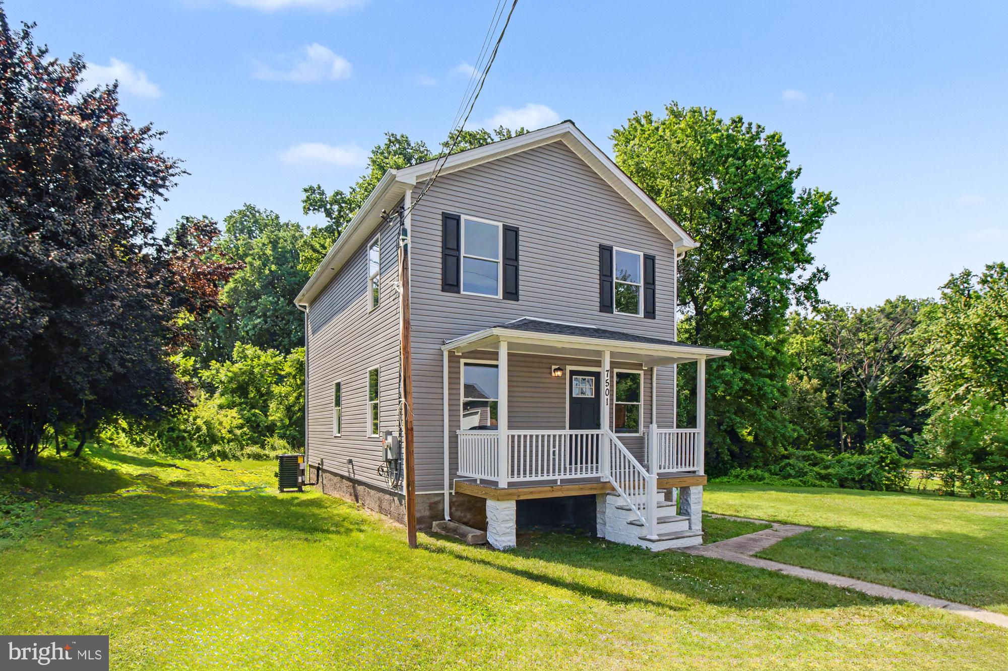 7501 Riddle Avenue Baltimore, MD 21224 - Photo 3 of 45