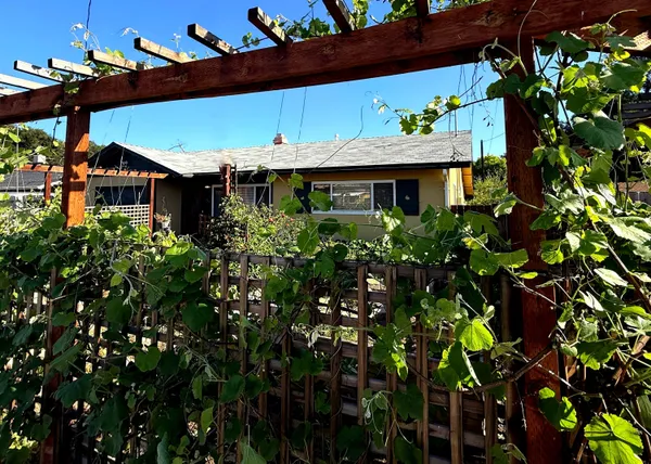 $1,099,000 | 50 East Portal Street, Oak View, CA 93022