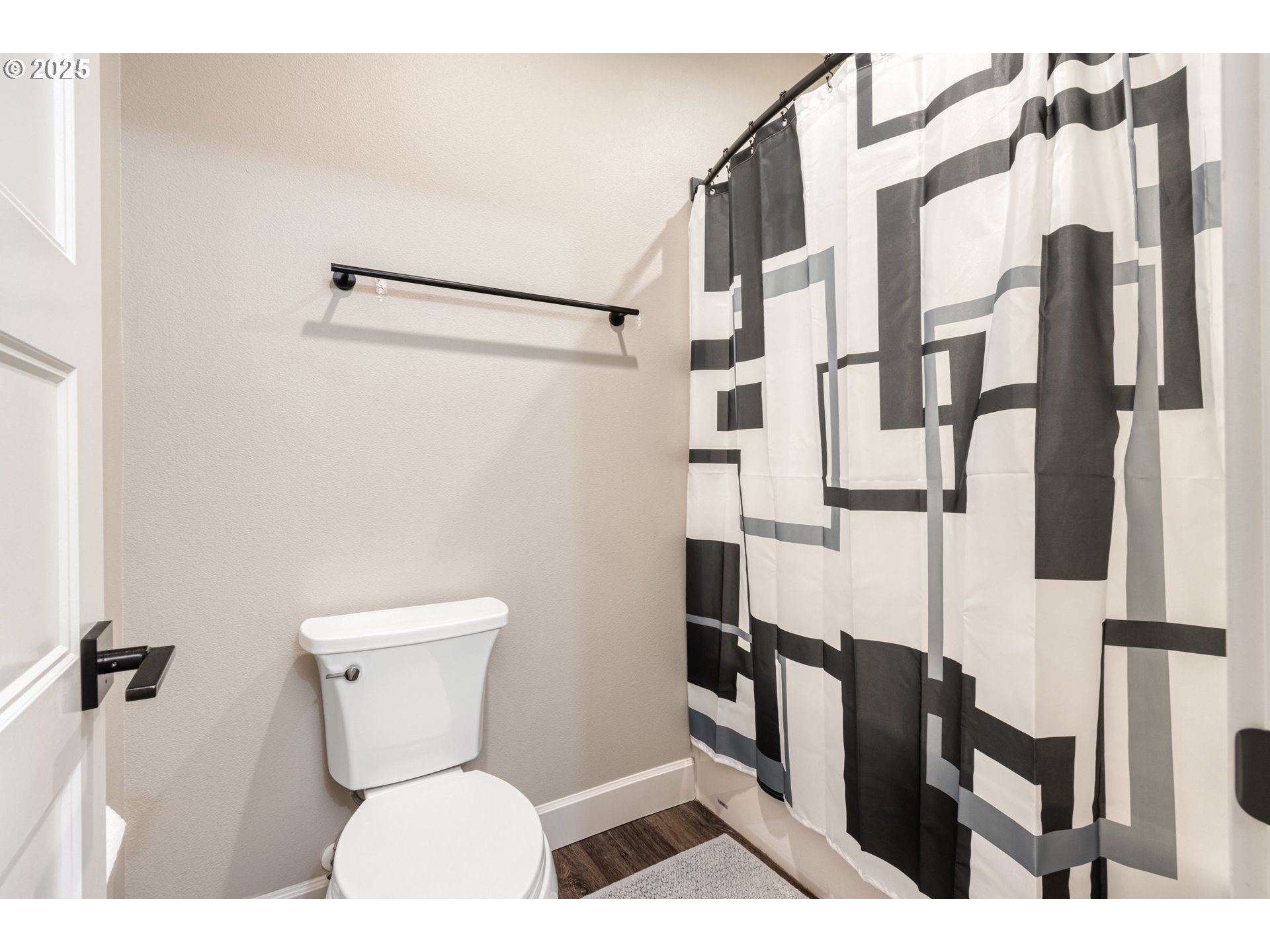 4626 Southeast Chase Road Gresham, OR 97080 - Photo 13 of 25 Owner's Suite Bedroom