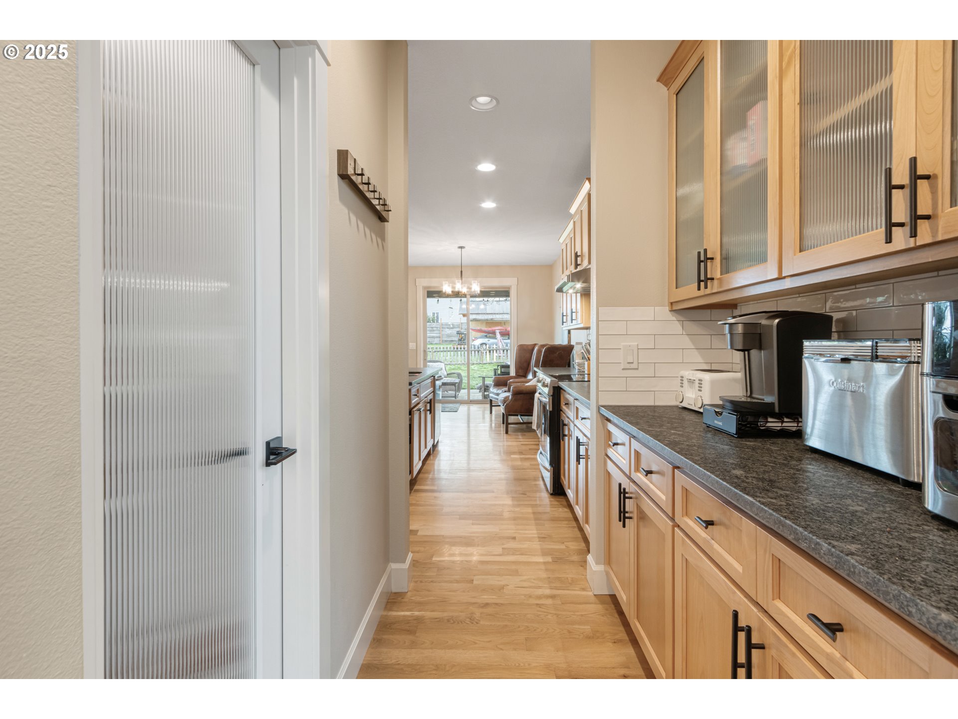 4626 Southeast Chase Road Gresham, OR 97080 - Photo 4 of 25 Kitchen