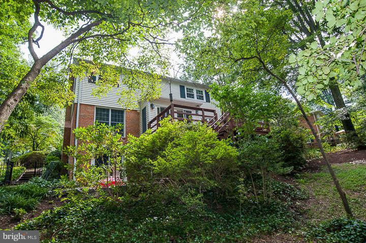 8710 Fox Ridge Road Springfield, VA 22152 - Photo 29 of 30 Exterior (Rear)