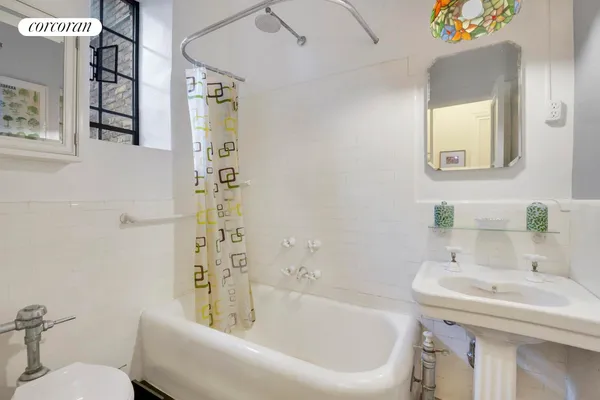 $423,000 | 116 Pinehurst Avenue, Unit D1 | Hudson Heights